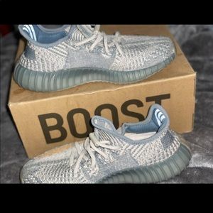 Israfil Yeezys 350V2